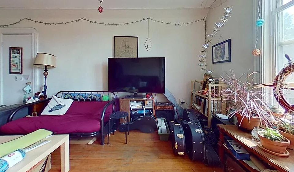 2nd image of 32 Gordon St #301