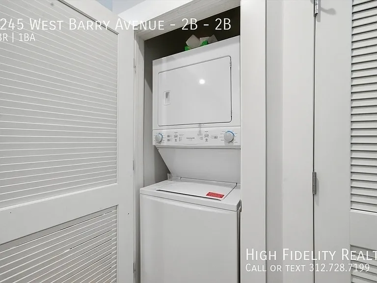 2245 W Barry Ave #2B — Photo 12