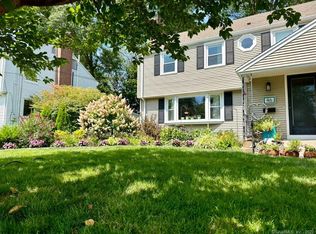 46 Hartwell Rd, West Hartford, CT 06117