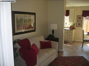3rd image of 46668 Crawford Ct