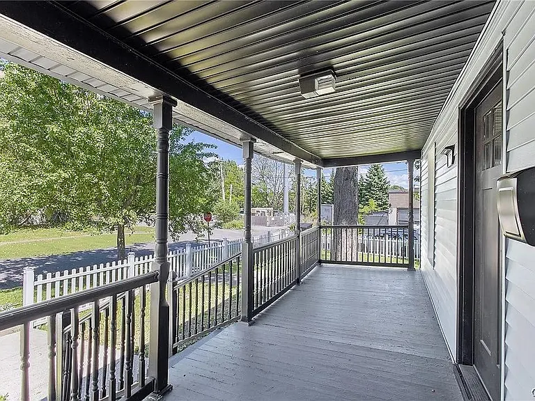 203 Maple St #1 — Photo 35