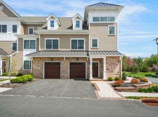 5 McNerney Ln, Florham Park, NJ 07932