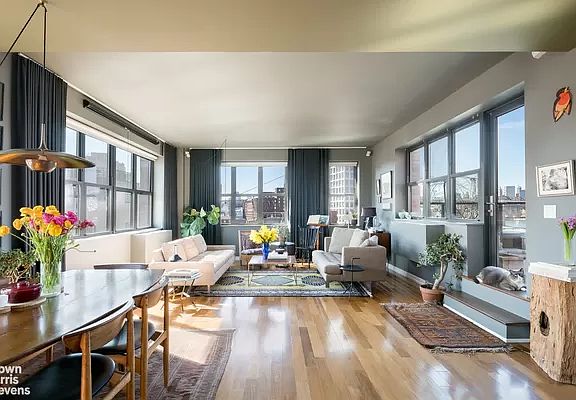 2nd image of 58 Metropolitan Ave #D