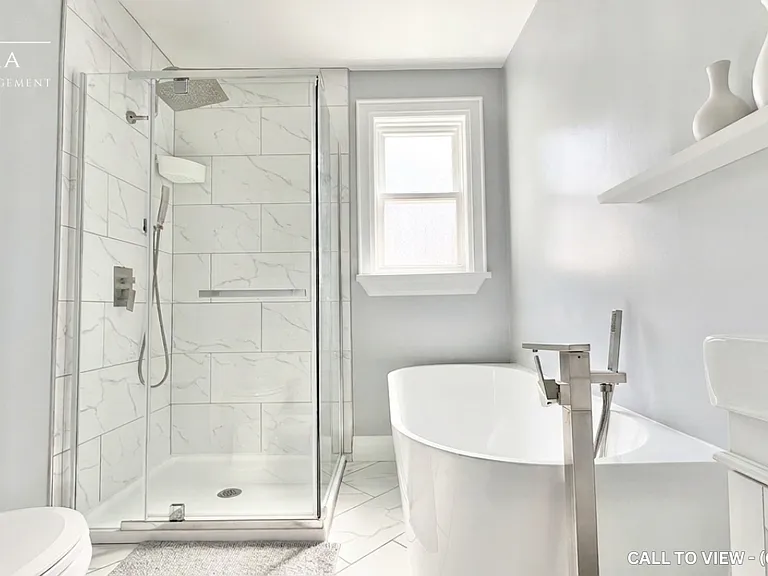 27 Fairfax Cres #1 — Photo 7