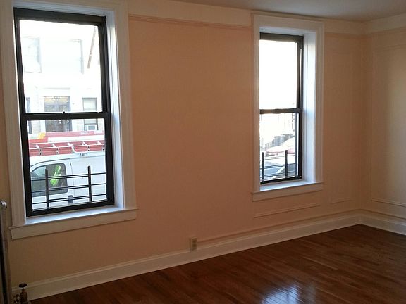 5th image of 3416 41st St APT 1I