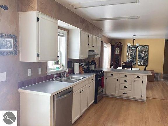 5th image of 1063 El Camino Grande Dr