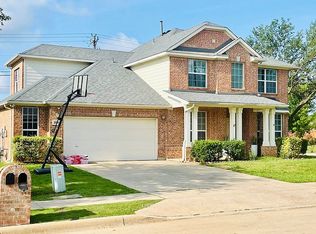 4000 Sprucebark Dr, Fort Worth, TX 76244