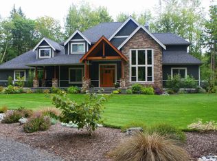 1015 Red Tail Ln, Bellingham, WA 98226