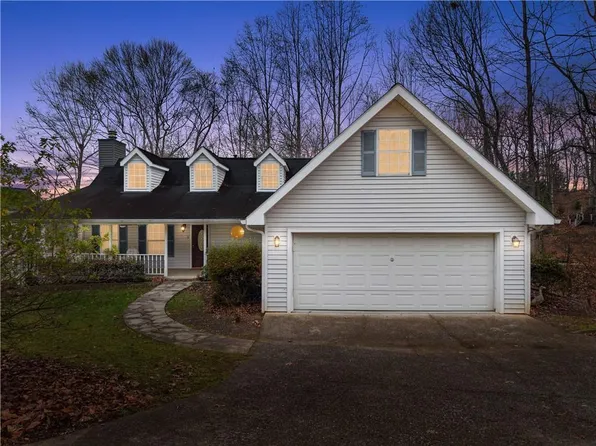 9260 Bayhill Dr, Gainesville, GA 30506