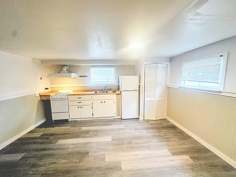 290 S Mountain Ave #1 — Photo 15