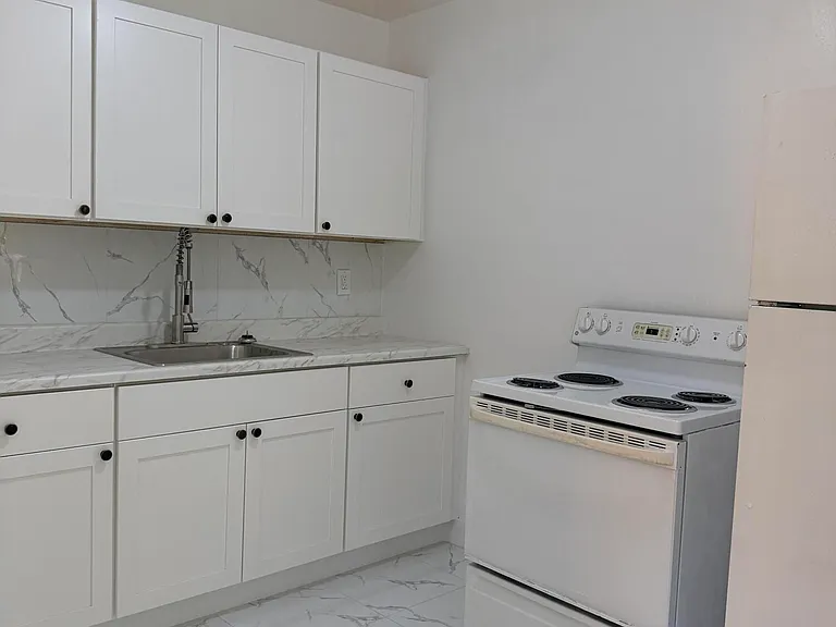 804 NW 2nd Ave #C — Photo 7