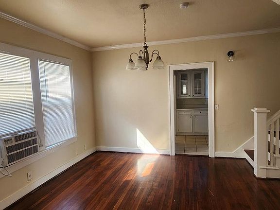4th image of 2805 Cleburne St