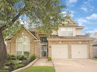 8911 Lawncliff Ln, Houston, TX 77040