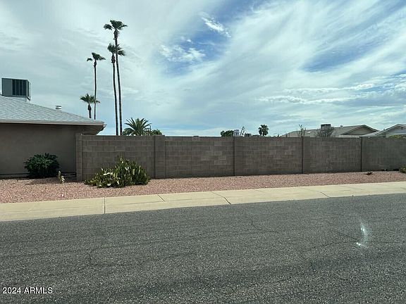 4th image of 18030 N 135th Avenue