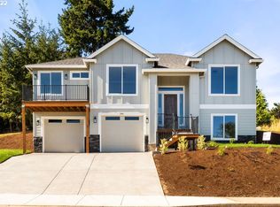 300 Horizon Dr, Kalama, WA 98625