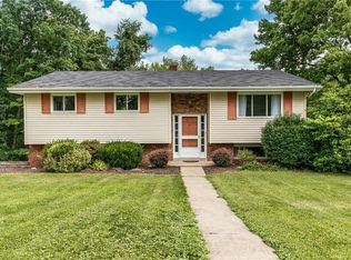 698 Anderson Hozak Rd, Clinton, PA 15026