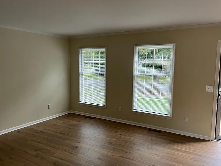 909 Tamarac Dr — Photo 10