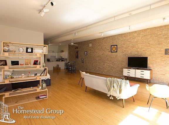 4th image of 3017 N Lincoln Ave #Second02