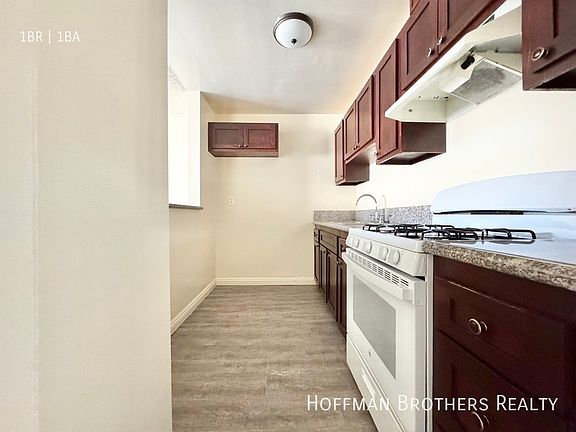 3rd image of 20334 Saticoy St APT 24