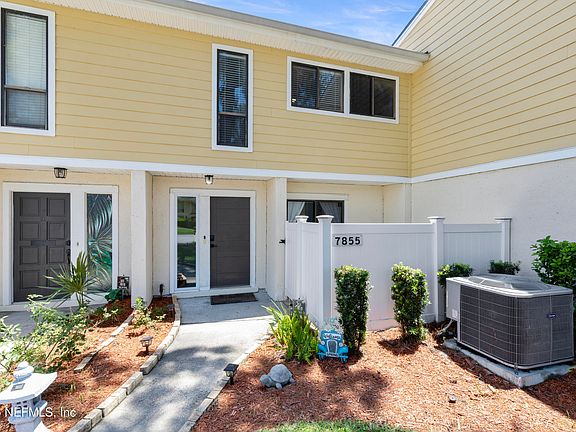 3rd image of 7855 LA SIERRA Court #7855