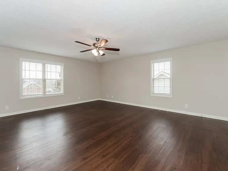 165 Brookview Cir — Photo 8