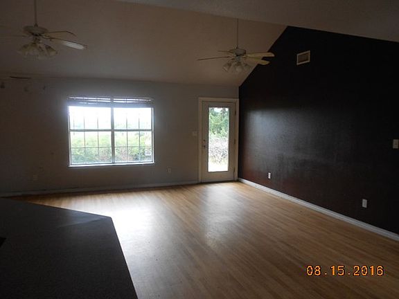 4th image of 3115 Flanders Dr
