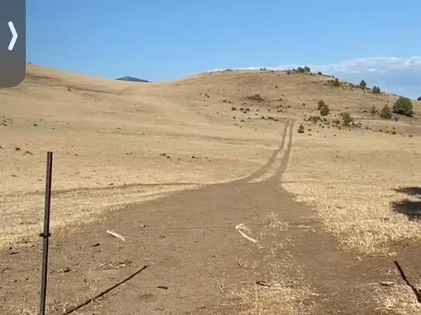 Bluestone Rd, Montague, CA 96064