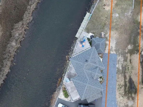 604 Pond View Dr, Bethany Beach, DE 19930