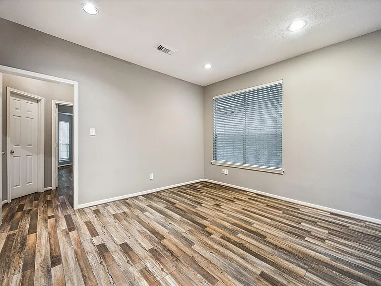 4443 Castle Court Pl — Photo 19