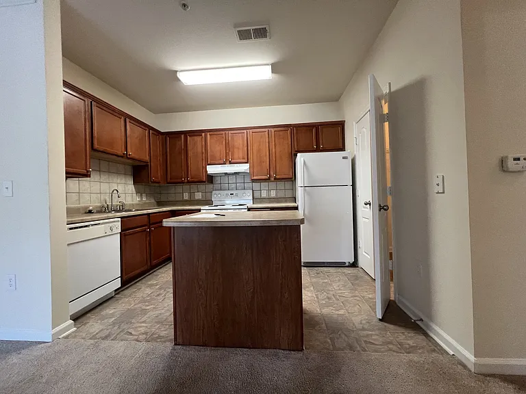 Wesley Kensington Apartments at Stonecrest — Photo 61