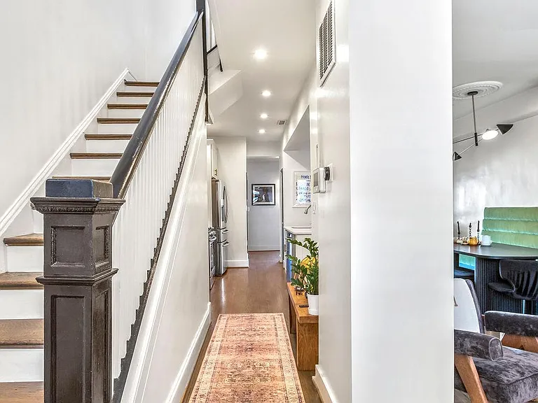 318 Todd Pl NE — Photo 17