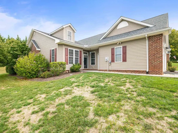 4081 Forest Oaks Ln, Harrisonburg, VA 22801