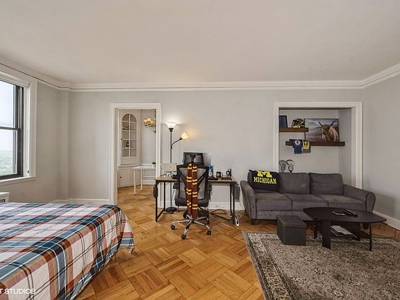 5th image of 2000 N Lincoln Park W #1309