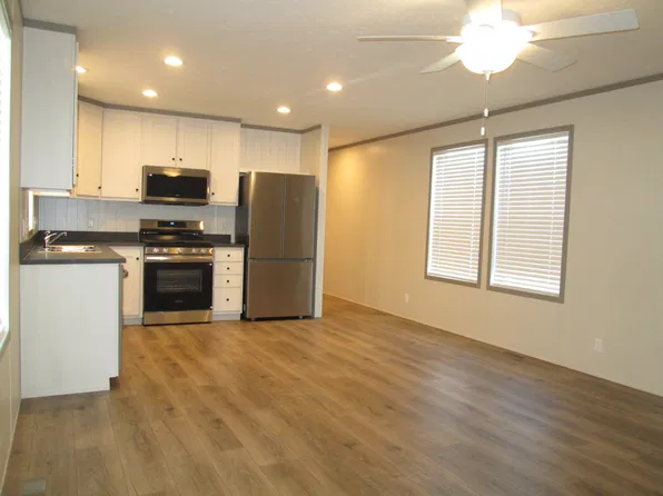 1139 Lincoln Ave #30, Holland, MI 49423