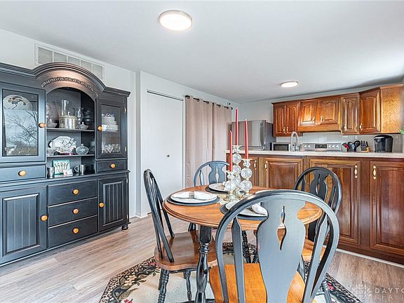 5th image of 7994 Rustic Woods Dr