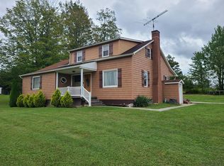 4526 Clear Shade Dr, Windber, PA 15963