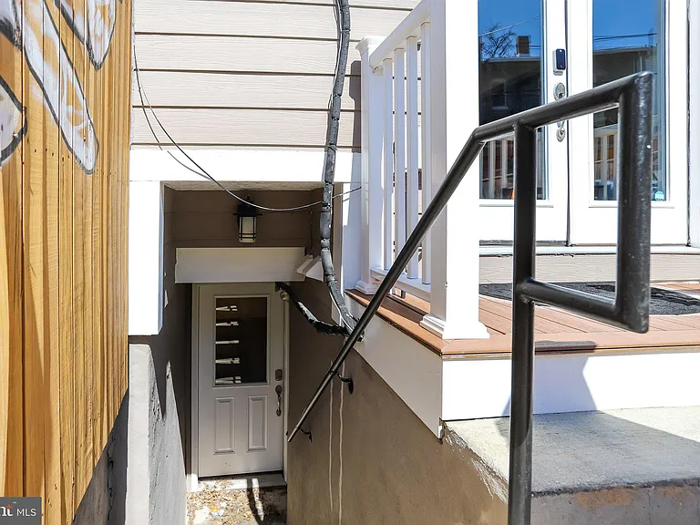 1350 Perry Pl NW — Photo 15