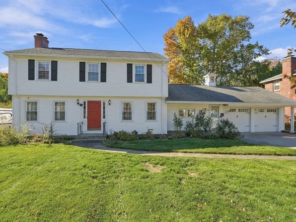 52 Dorwin Dr, West Springfield, MA 01089