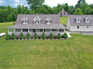 85 Kitchen Ln, Fayetteville, WV 25840