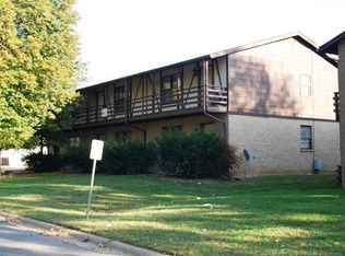 10 Yorkshire Ln, Shiloh, IL 62221