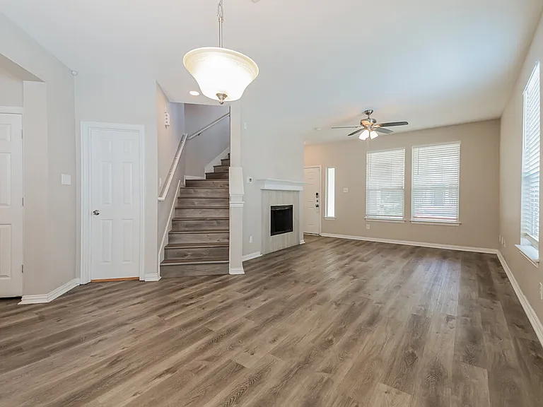 10200 Cedar Lake Dr — Photo 7