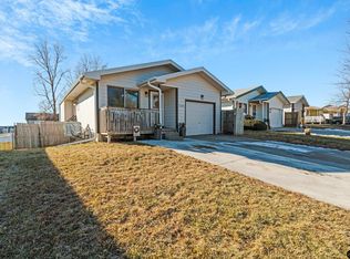5335 W Partridge Ln, Lincoln, NE 68528