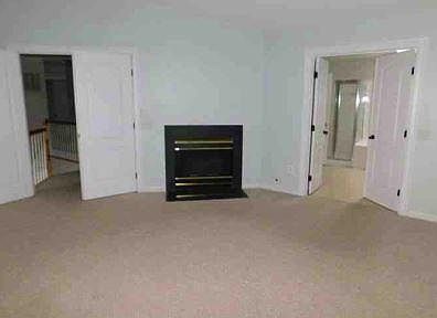 5th image of 7689 Vinewood Ct
