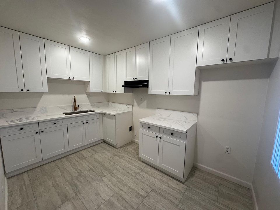 1st image of 151 S Oxford Ave APT 9
