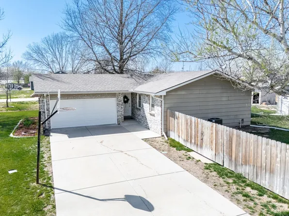 1305 N Main St, Rose Hill, KS 67133