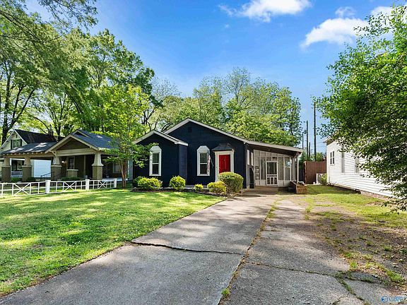 2nd image of 607 Prospect Dr SE