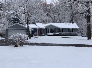 4705 Forest View Dr, Northbrook, IL 60062