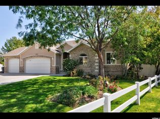 13851 S April Moon Cv, Herriman, UT 84096