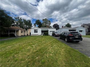 505 Sharon New Castle Rd, Farrell, PA 16121