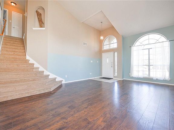 2nd image of 4410 Causeway Ct